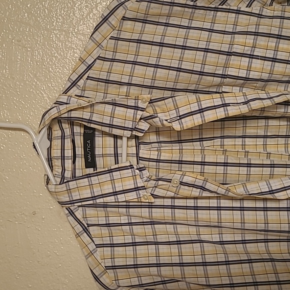 Nautica shirt - Picture 2 of 3